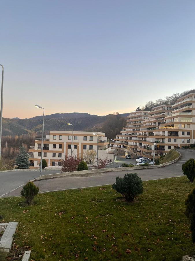 Sky View - Luxury Apartment With A Dream View Brașov Exterior foto